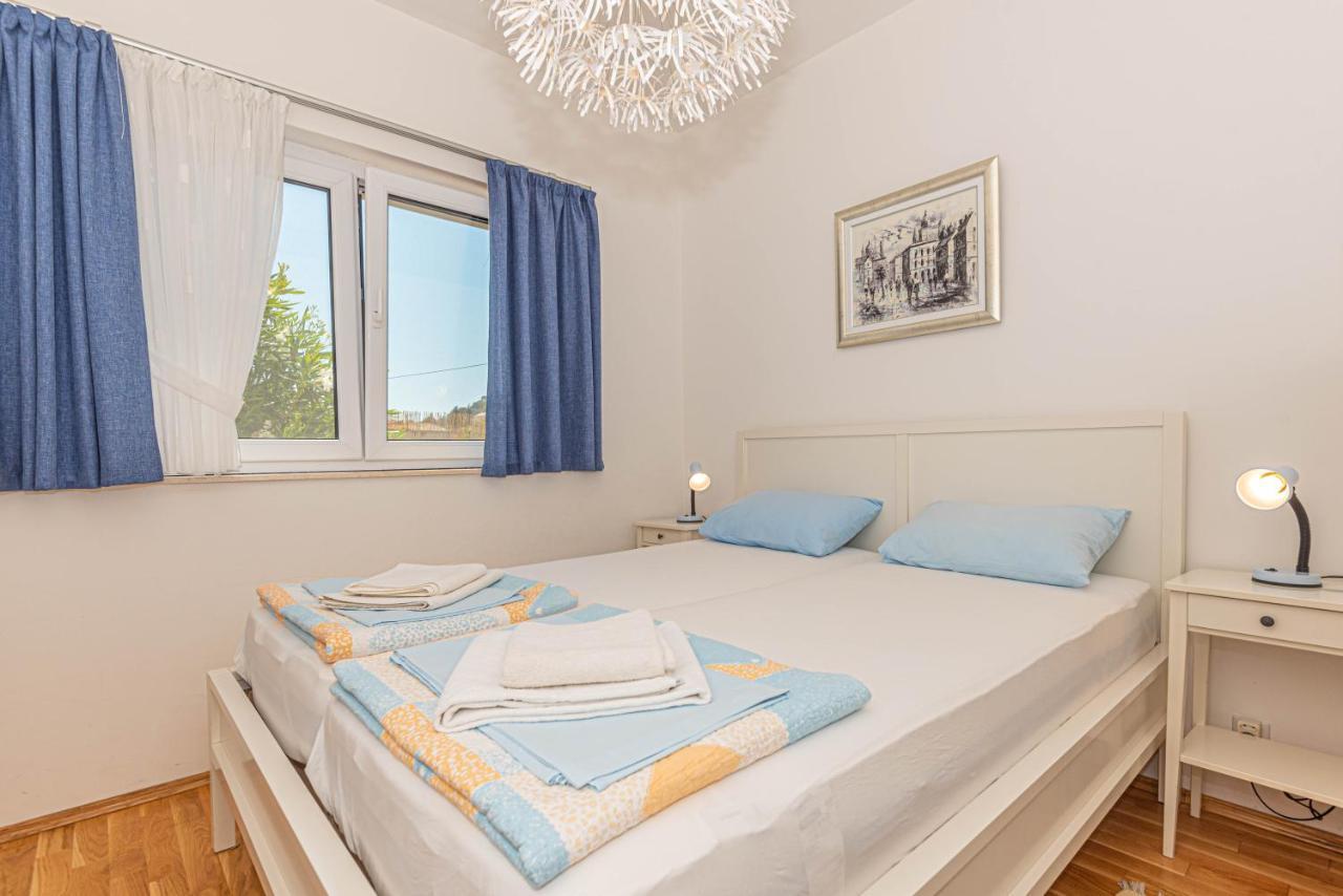 Apartments Villa Tribunj Tribalj Εξωτερικό φωτογραφία