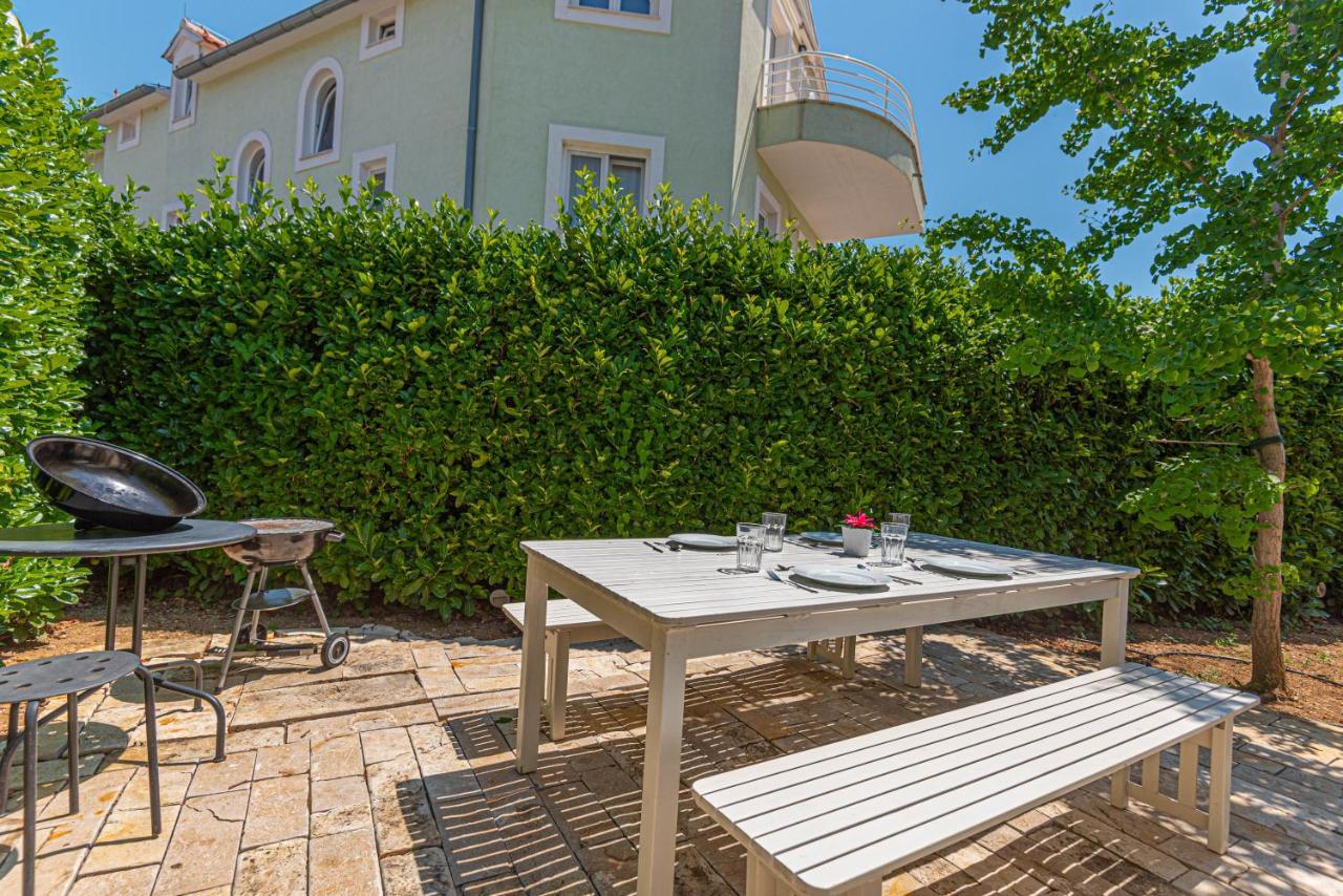 Apartments Villa Tribunj Tribalj Εξωτερικό φωτογραφία