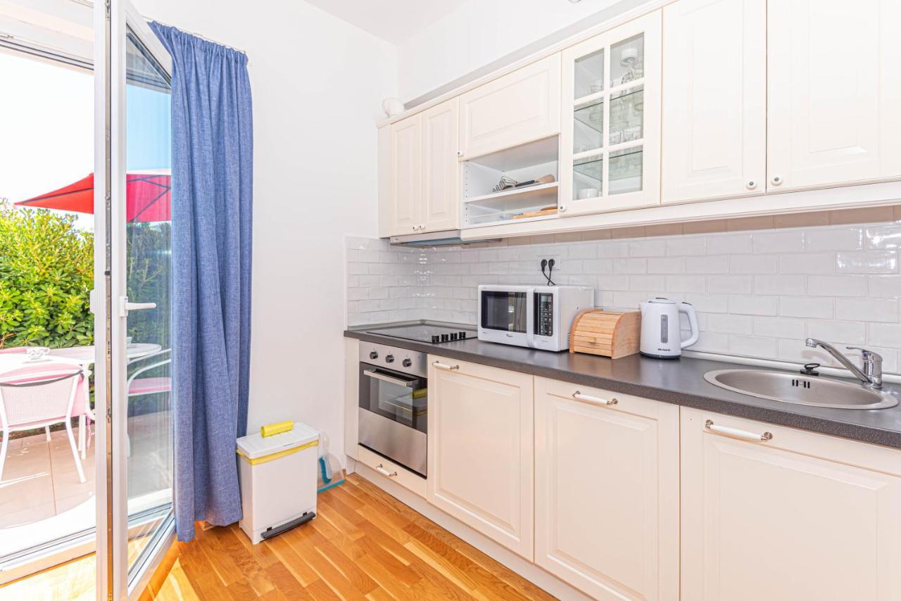 Apartments Villa Tribunj Tribalj Εξωτερικό φωτογραφία
