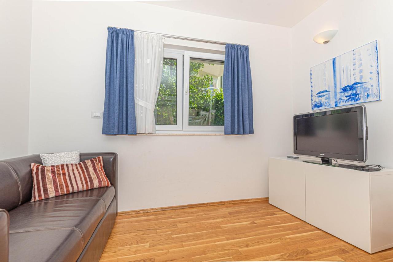 Apartments Villa Tribunj Tribalj Εξωτερικό φωτογραφία