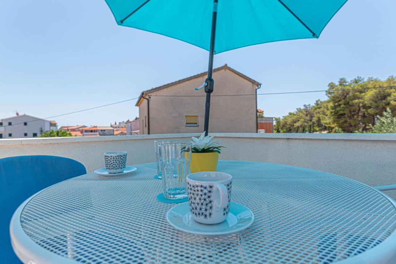 Apartments Villa Tribunj Tribalj Εξωτερικό φωτογραφία