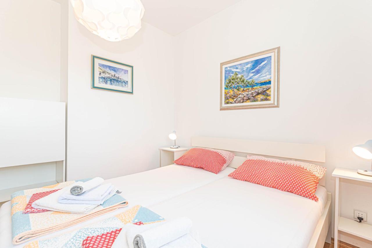 Apartments Villa Tribunj Tribalj Εξωτερικό φωτογραφία