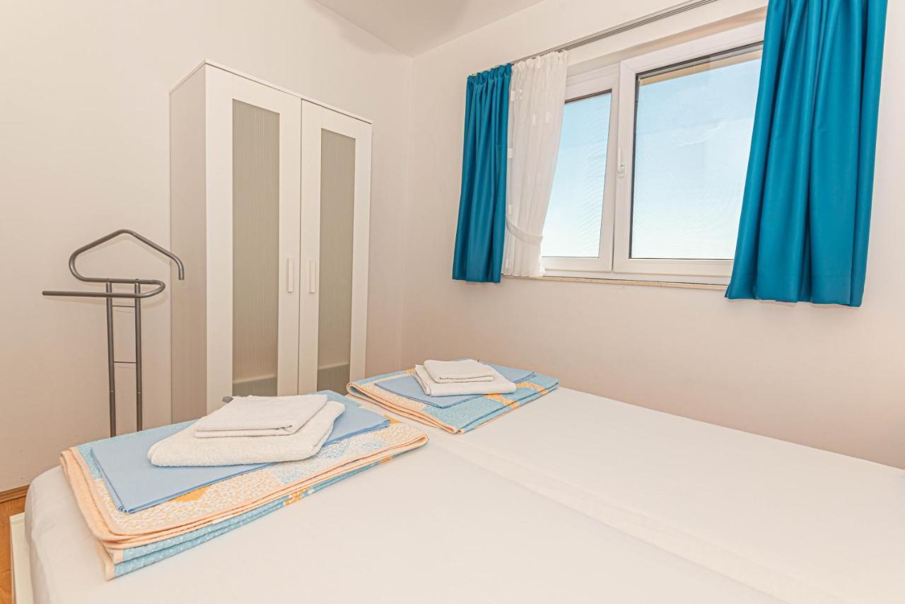 Apartments Villa Tribunj Tribalj Εξωτερικό φωτογραφία