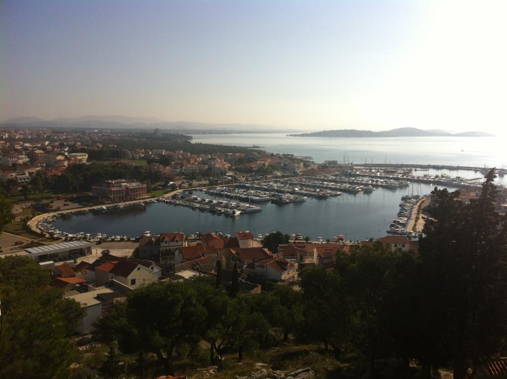 Apartments Villa Tribunj Tribalj Εξωτερικό φωτογραφία