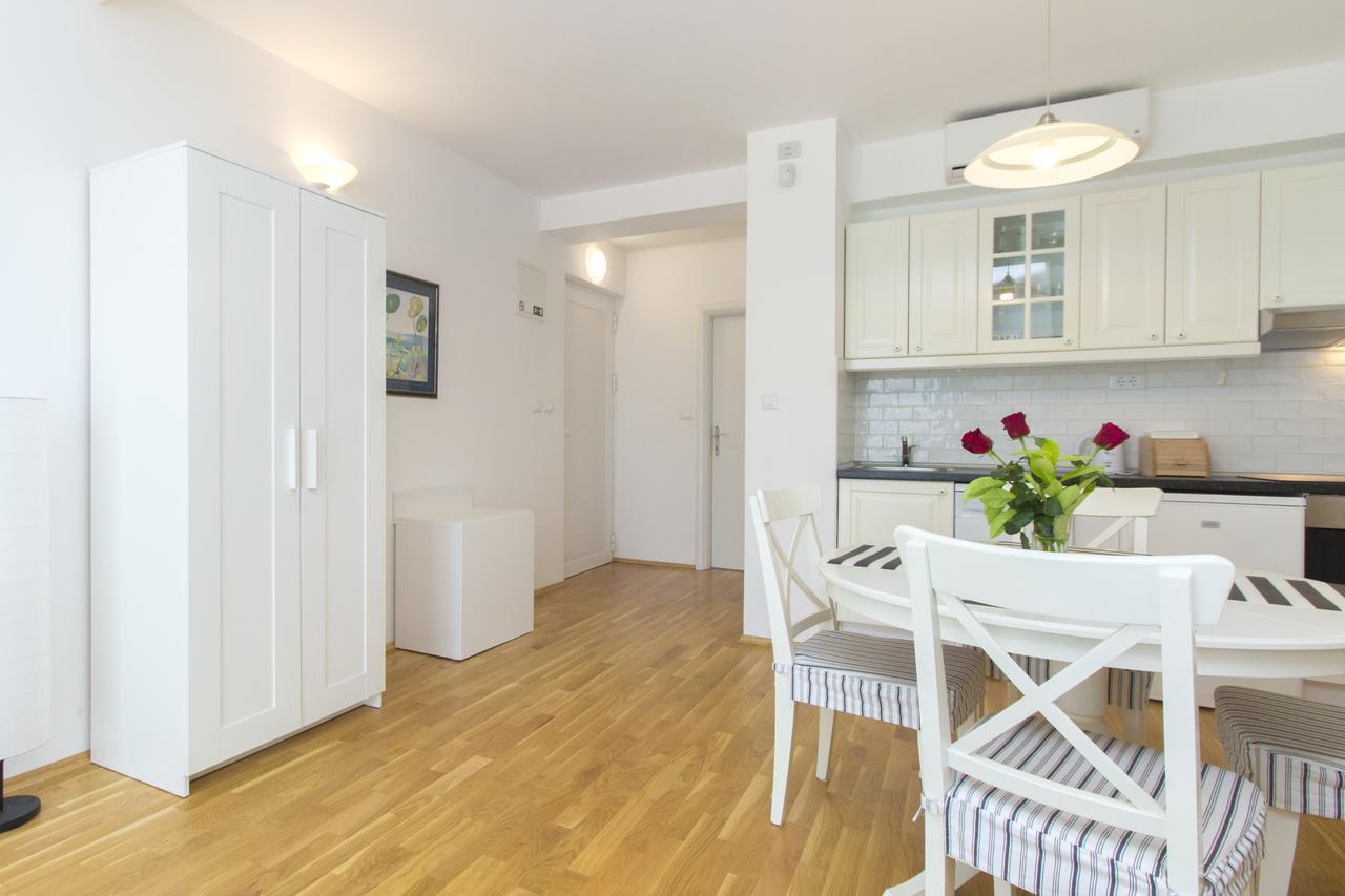 Apartments Villa Tribunj Tribalj Εξωτερικό φωτογραφία