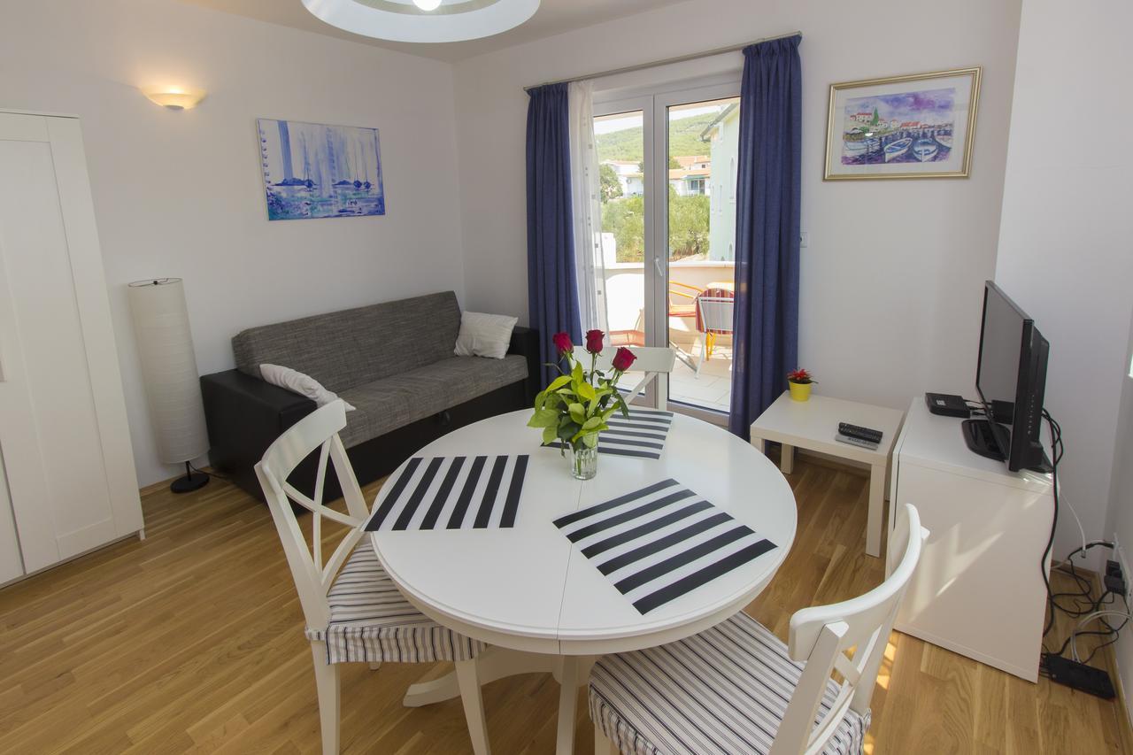 Apartments Villa Tribunj Tribalj Εξωτερικό φωτογραφία
