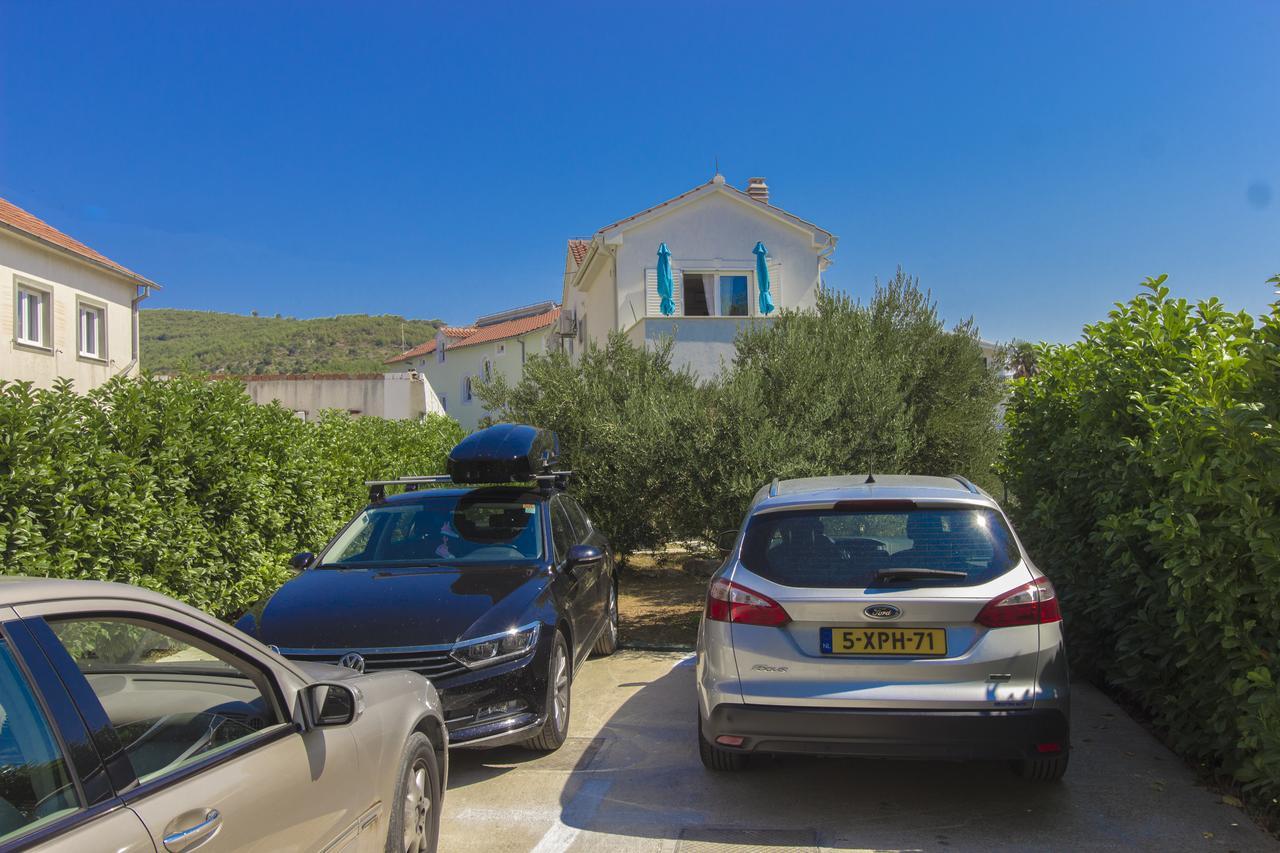Apartments Villa Tribunj Tribalj Εξωτερικό φωτογραφία