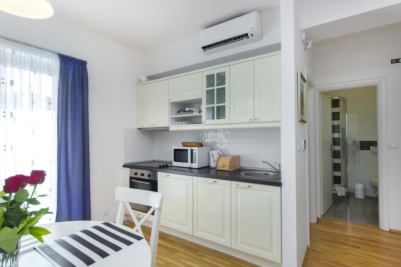 Apartments Villa Tribunj Tribalj Εξωτερικό φωτογραφία