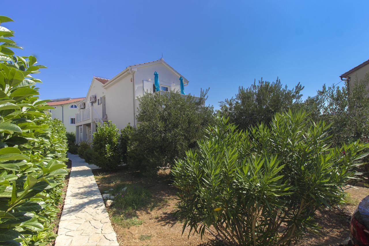 Apartments Villa Tribunj Tribalj Εξωτερικό φωτογραφία