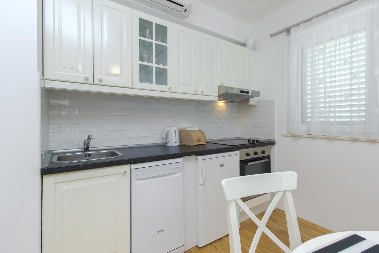 Apartments Villa Tribunj Tribalj Εξωτερικό φωτογραφία