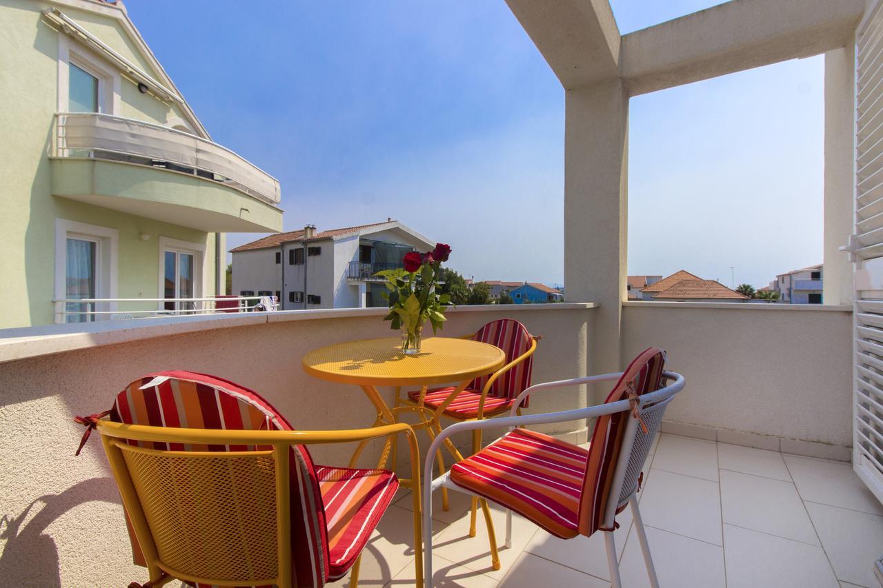 Apartments Villa Tribunj Tribalj Εξωτερικό φωτογραφία